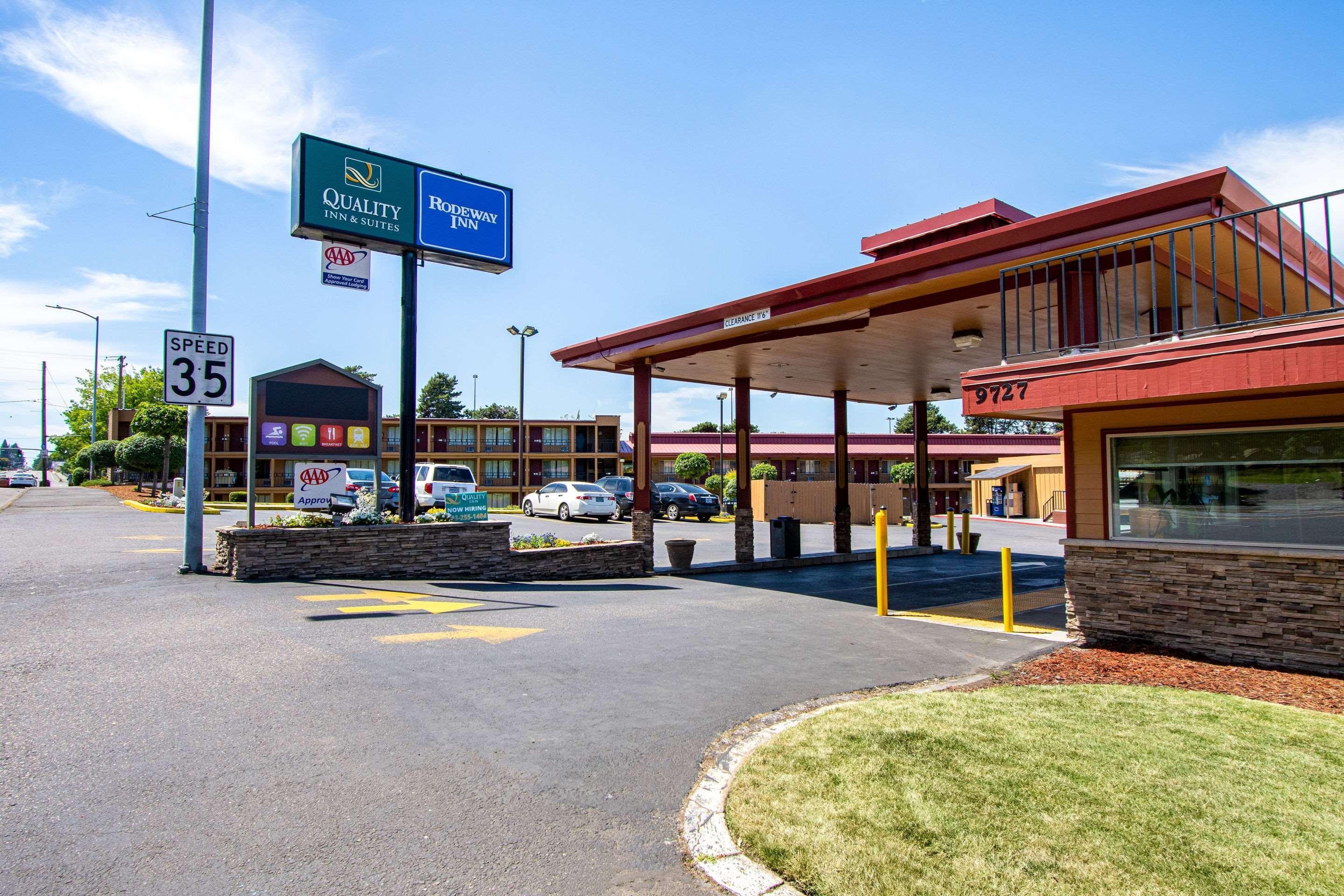 Quality Inn & Suites Airport Portland Bagian luar foto