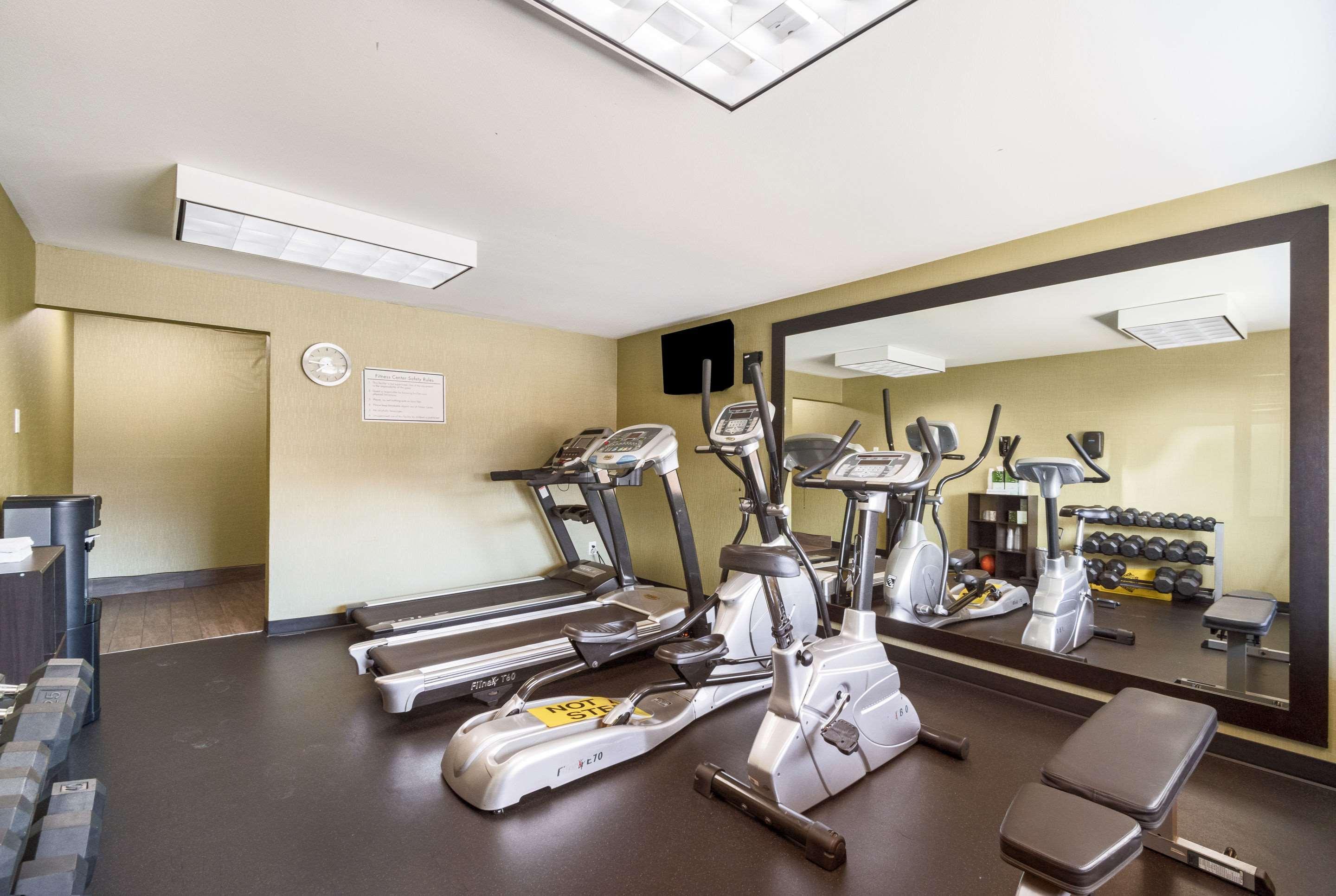 Quality Inn & Suites Airport Portland Bagian luar foto