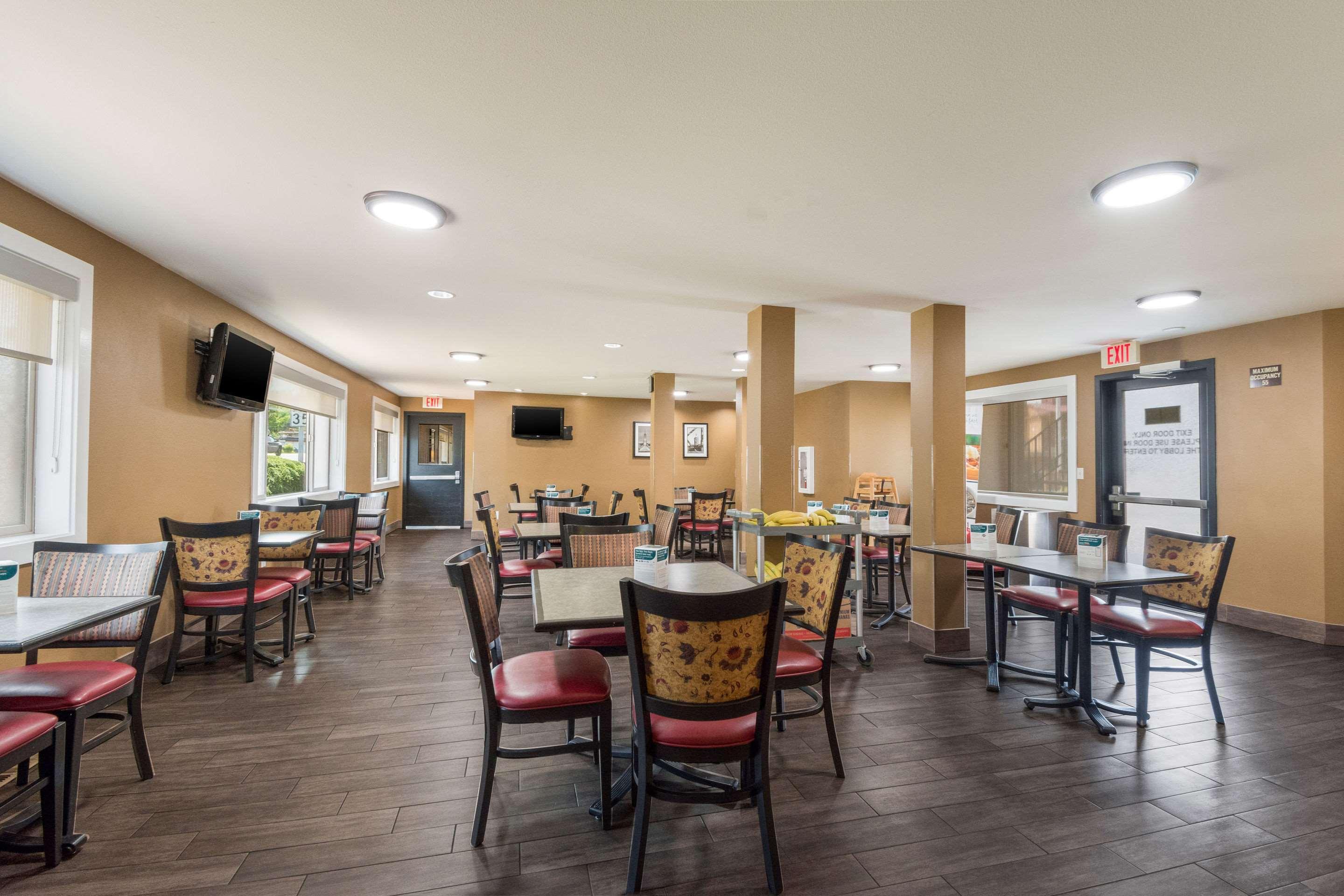 Quality Inn & Suites Airport Portland Bagian luar foto